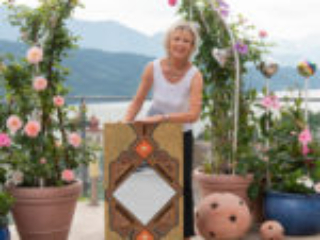Herta Glanzer mit ihrem Werk Herta Glanzer mit ihrem Werk