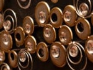 Detailansicht Ein Werk von Mirrors and More